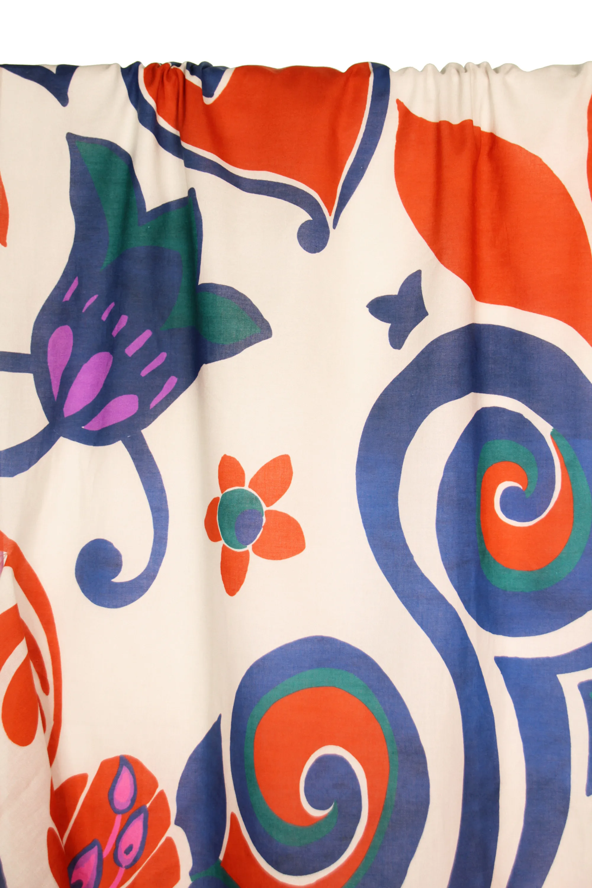 Katoen gebroken wit met blauwe en oranje bloemen - Atelier Jupe